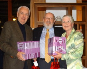 Per and Renate receiving their prizes