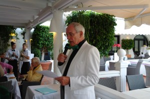 President Gordon Sellars Starts the proceedings