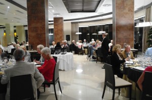 Members enjoying the tasting (2)