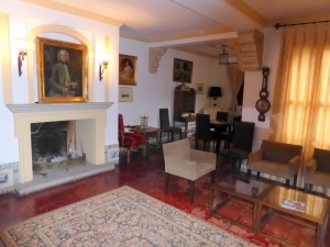 Hotel sitting/games room