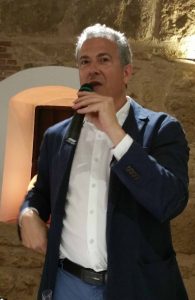 Wine presenter Pablo